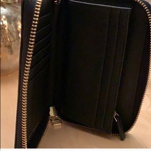 4x6 Tory Burch NWOT Wristlet